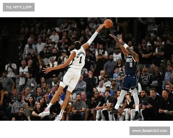 NBA封盖精彩瞬间回顾 震撼屏幕的盖帽让你大呼过瘾 NBA封盖精彩瞬间回顾 震撼屏幕的盖帽让你大呼过瘾